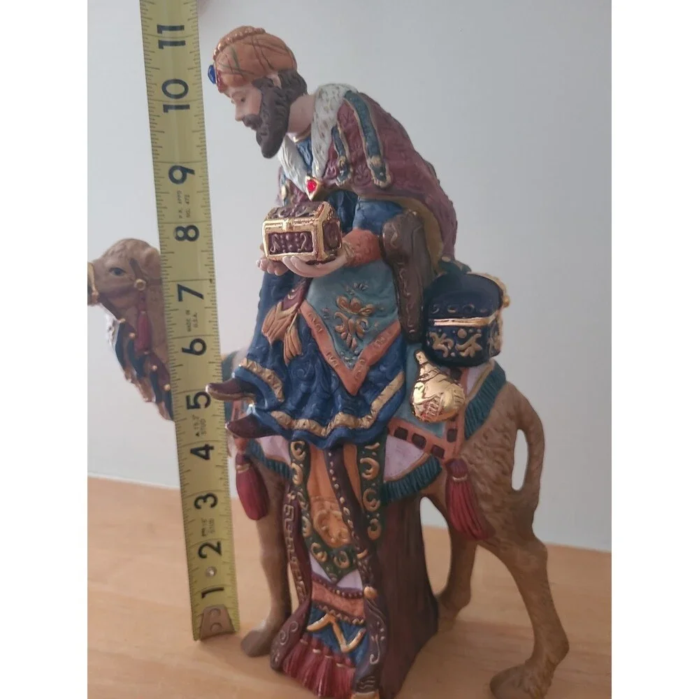 Kirkland  Nativity 75177 Replacement Figurine Wiseman Standing Camel Vintage